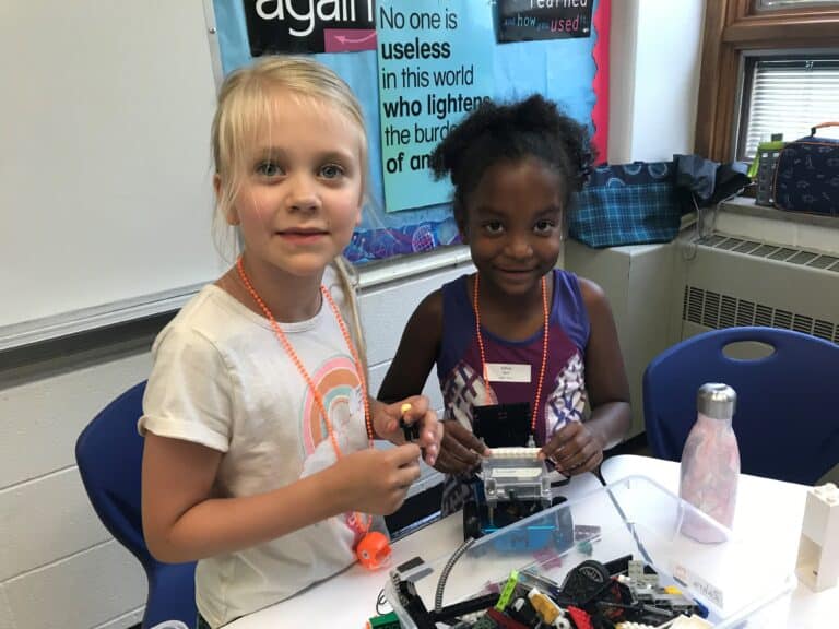 Read more about the article Bring the Excitement of LEGO® Battlebots to Your Daycare or Summer Camp!