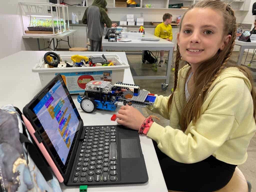 A child learning code with Robot Academy